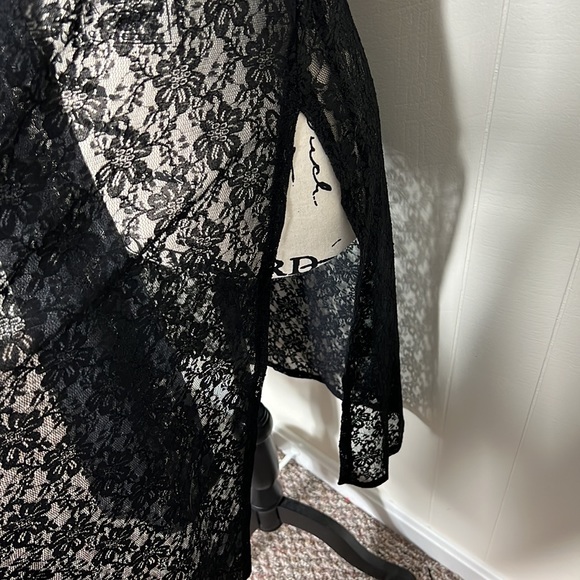 LuLaRoe Joy Sleeveless Kimono - Picture 3 of 6